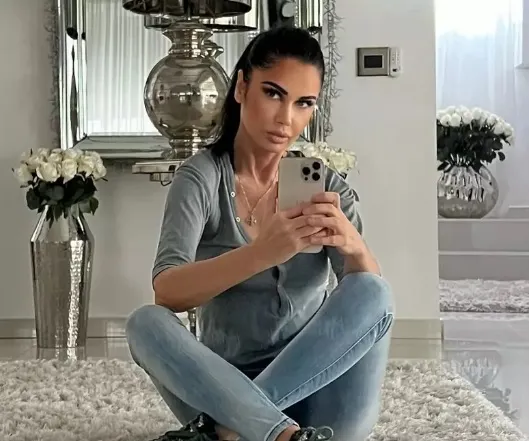 oana zavoranu