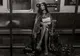 Naomi Campbell a pozat goală la metroul din New York pentru Valentino