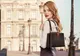Louis Vuitton: geanta Capucines, reinventată de artiști internaționali