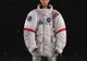 Balenciaga a lansat o linie de haine inspirată de NASA
