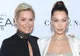 Yolanda Hadid, criticată pentru că a încurajat rinoplastia fiicei sale, Bella, la 14 ani
